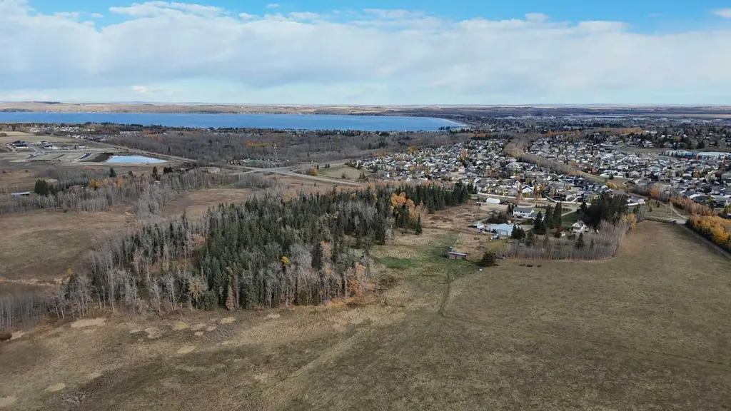 4410 60 Street Sylvan Lake AB T0M 0H0