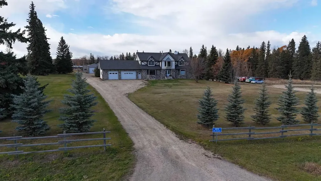 4410 60 Street Sylvan Lake AB T0M 0H0
