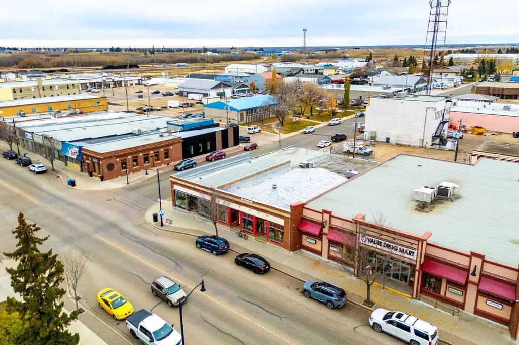304 10 Street Wainwright AB T9W 1N8