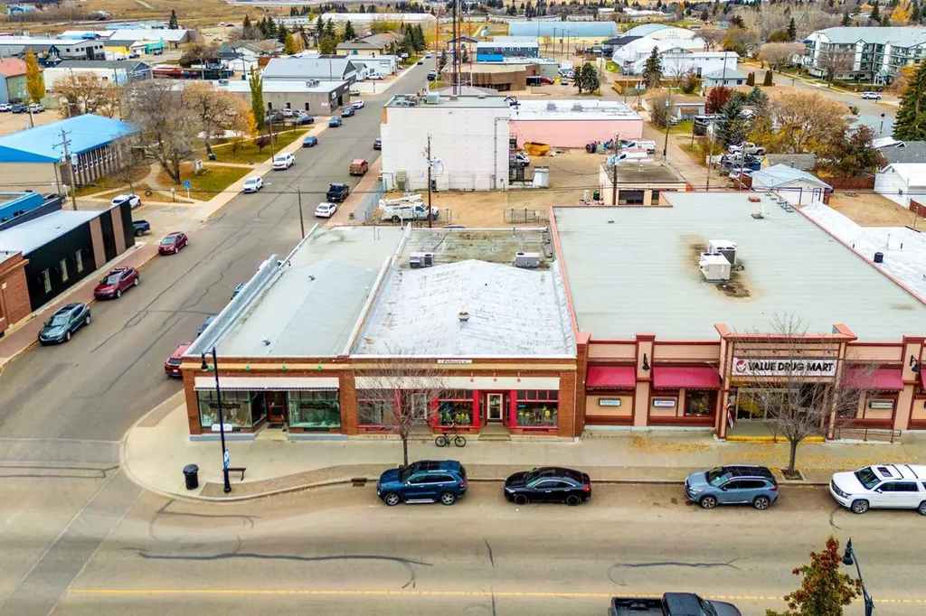 304 10 Street Wainwright AB T9W 1N8
