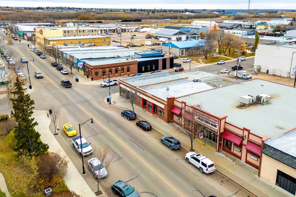 304 10 Street Wainwright AB T9W 1N8