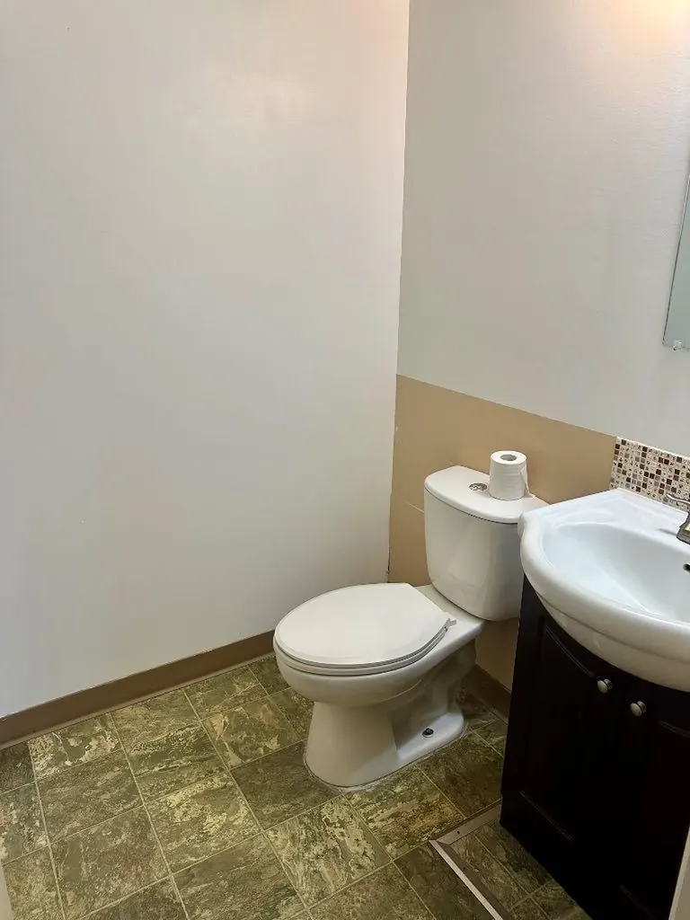 10016 103 Avenue Lac La Biche AB T0A 2C0