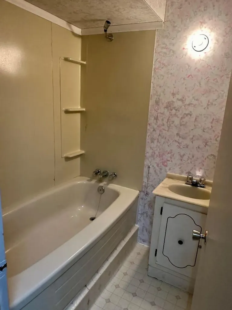 10016 103 Avenue Lac La Biche AB T0A 2C0