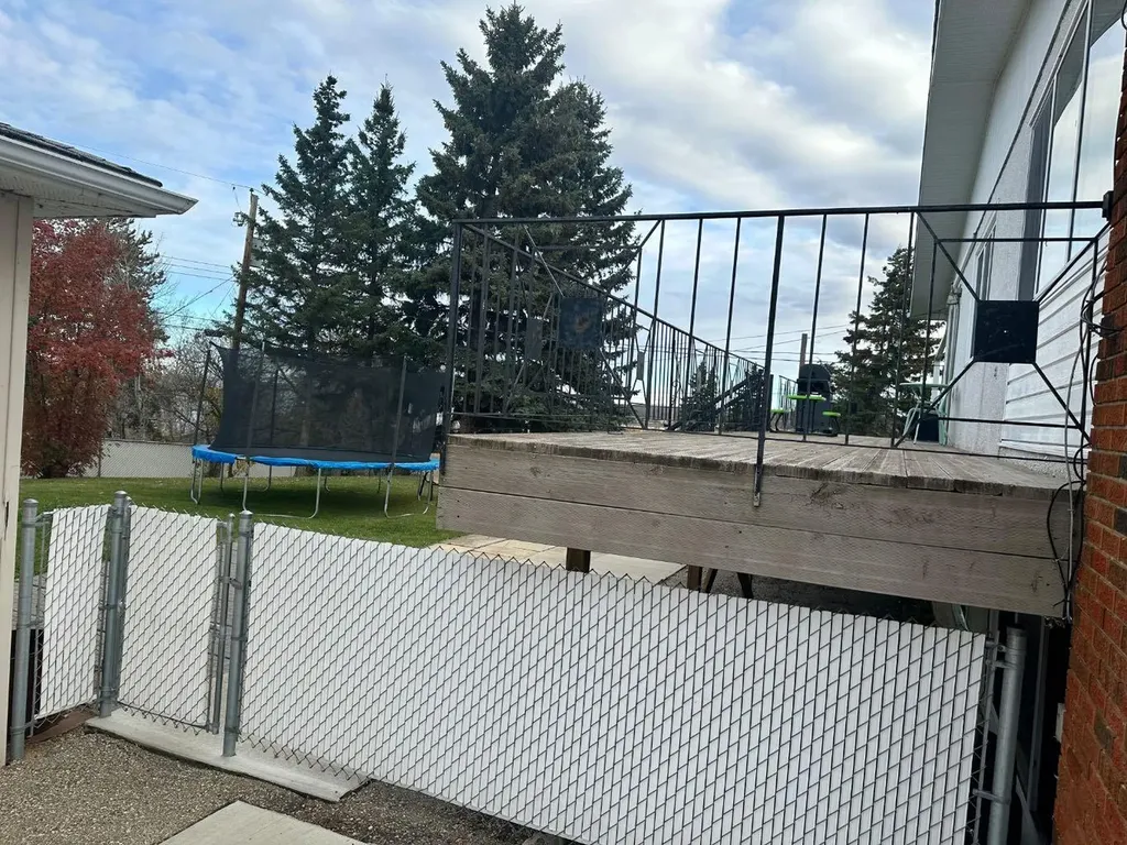 10016 103 Avenue Lac La Biche AB T0A 2C0