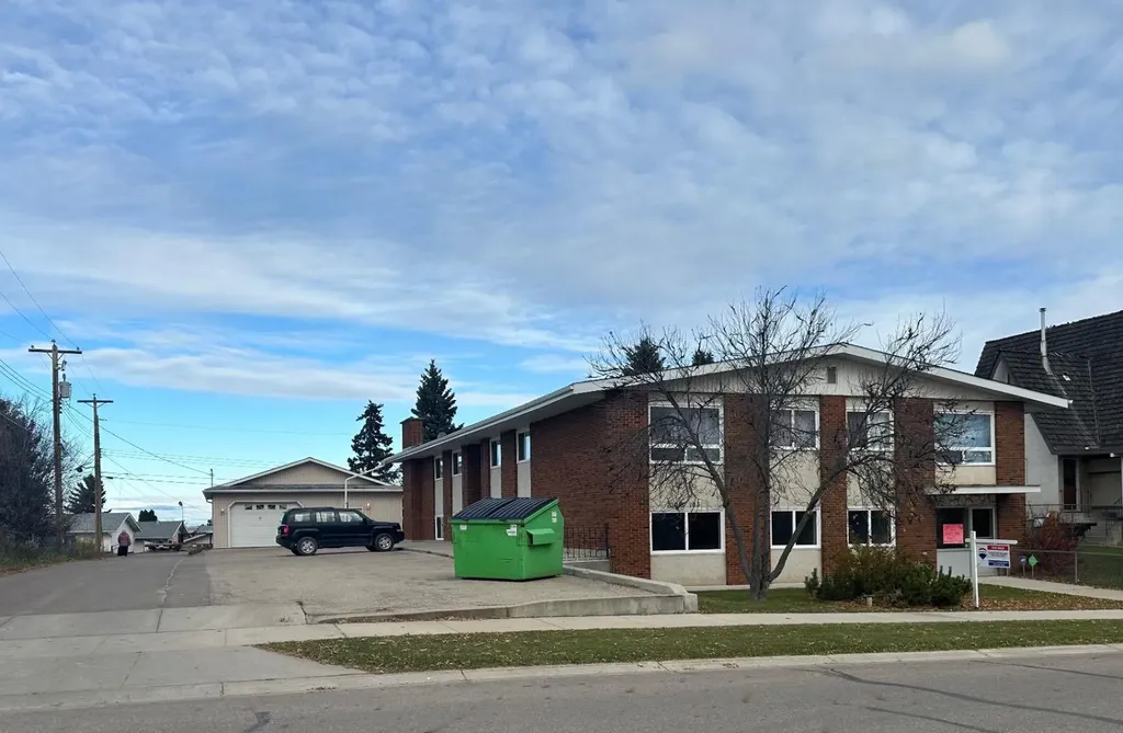 10016 103 Avenue Lac La Biche AB T0A 2C0