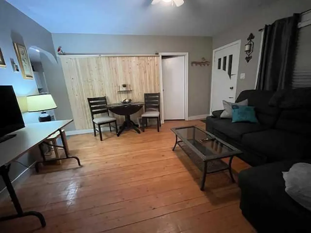 4716 4 Avenue W Edson AB T7E 1C4