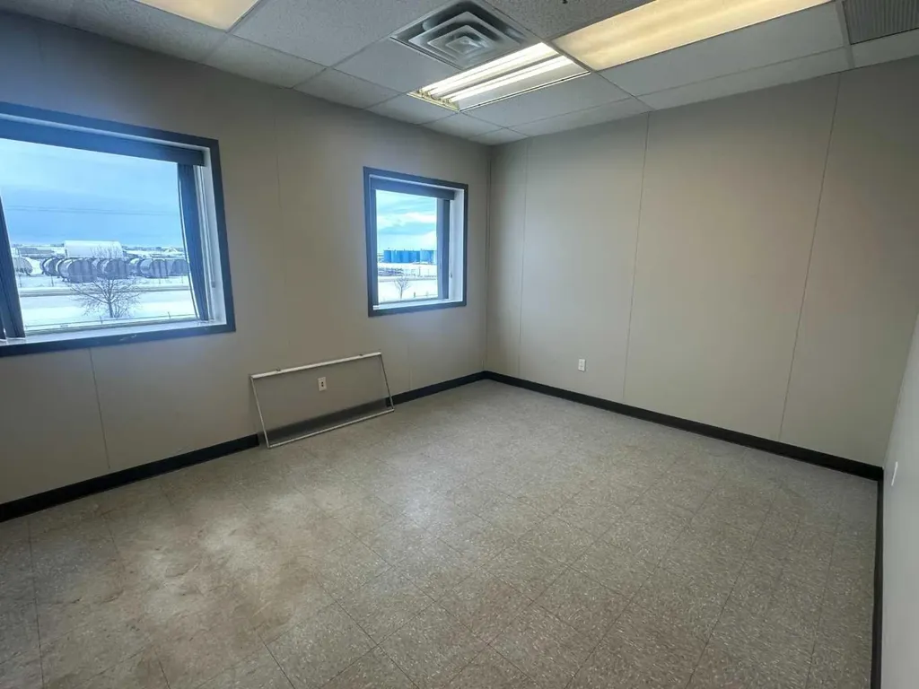 9101 150 Avenue Clairmont AB T8V 2N9