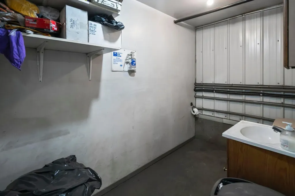 47017 21 Highway Rural Camrose County AB T4V 2M9