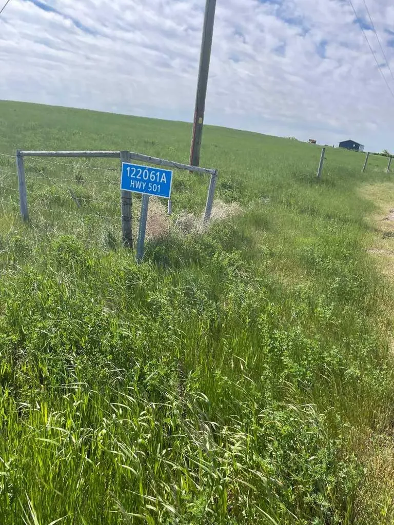 122061A 501 Highway E Milk River AB T0K 1M0