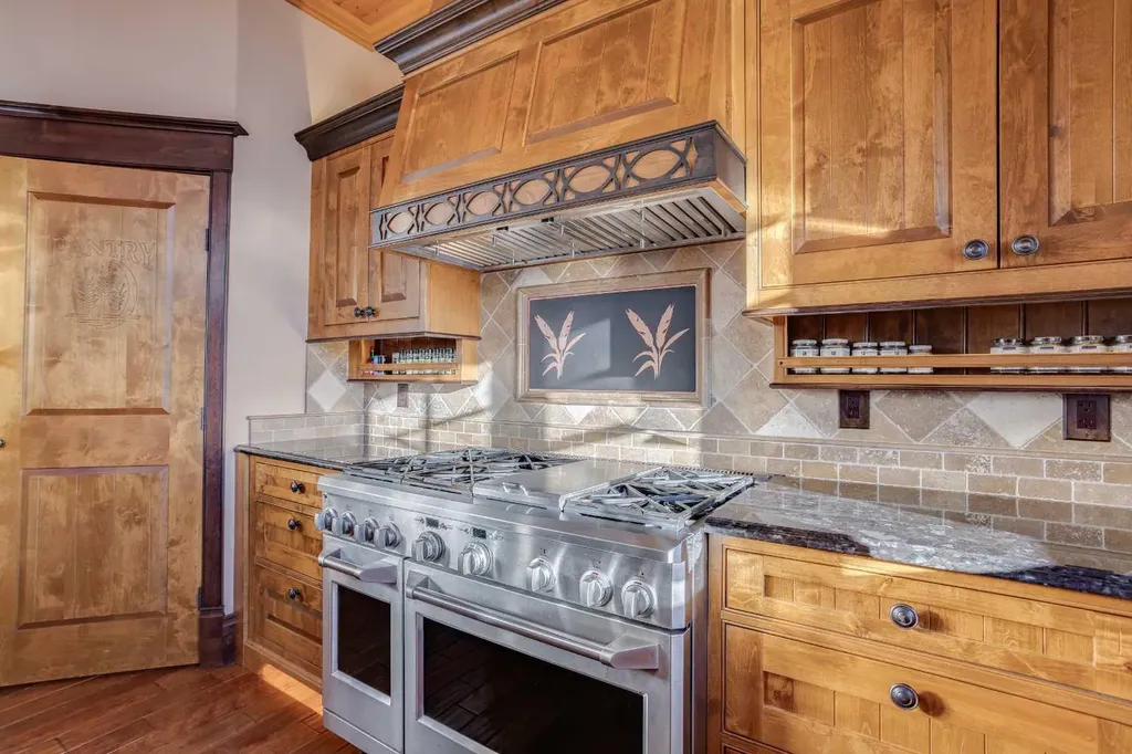 173 Sommer Way Saprae Creek AB T9H5B4