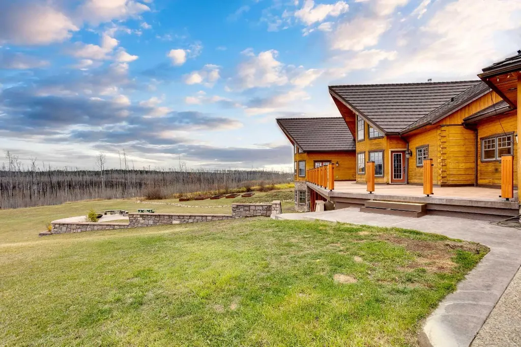 173 Sommer Way Saprae Creek AB T9H5B4
