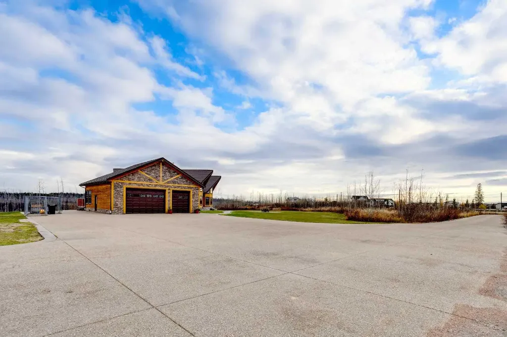 173 Sommer Way Saprae Creek AB T9H5B4