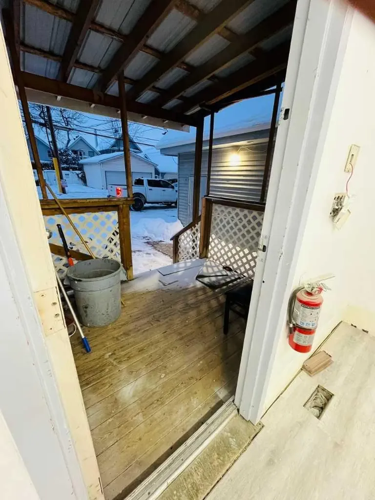 109 14 Street NW Calgary AB T2N 1Z6