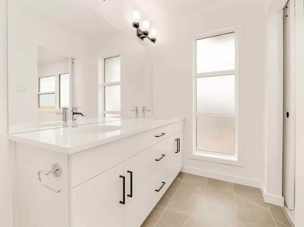 714 Violet Place W Lethbridge AB T1J5V1