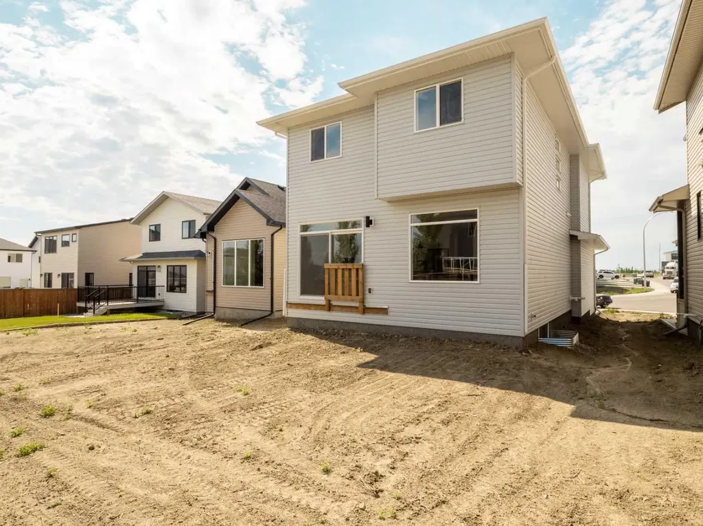 714 Violet Place W Lethbridge AB T1J5V1