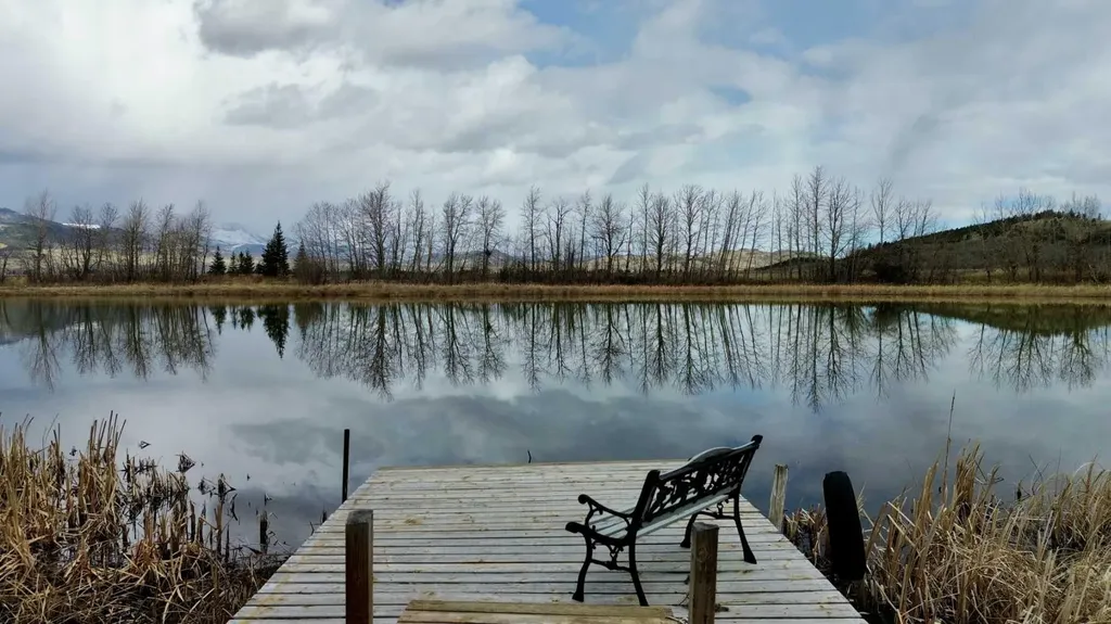 4 Lee Lake Road Rural Pincher Creek No. 9 M.d. Of AB T0K 1W0