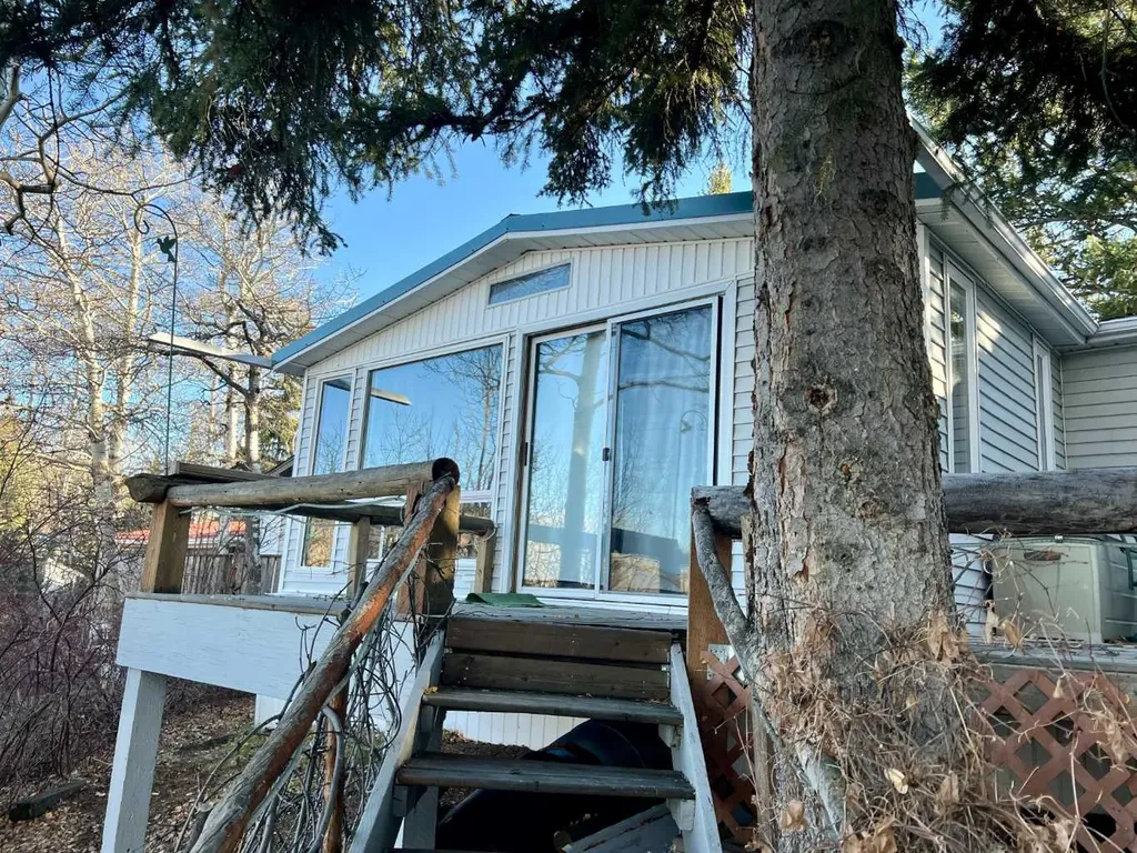 4 Lee Lake Road Rural Pincher Creek No. 9 M.d. Of AB T0K 1W0