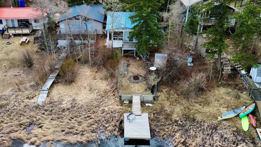 4 Lee Lake Road Rural Pincher Creek No. 9 M.d. Of AB T0K 1W0