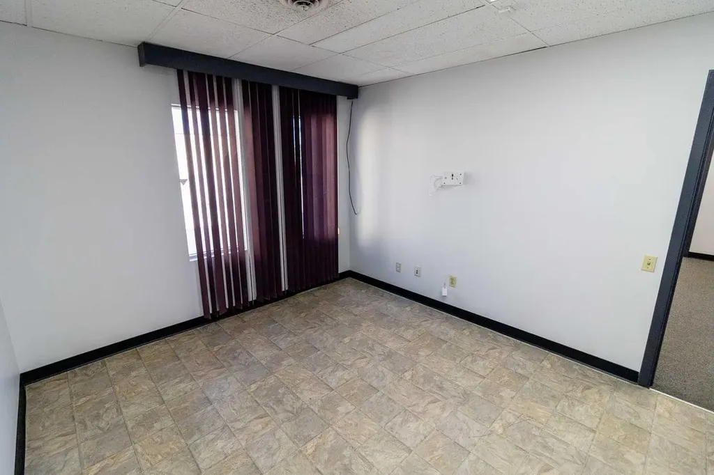 2182 39 Avenue NE Calgary AB T2E 6P7
