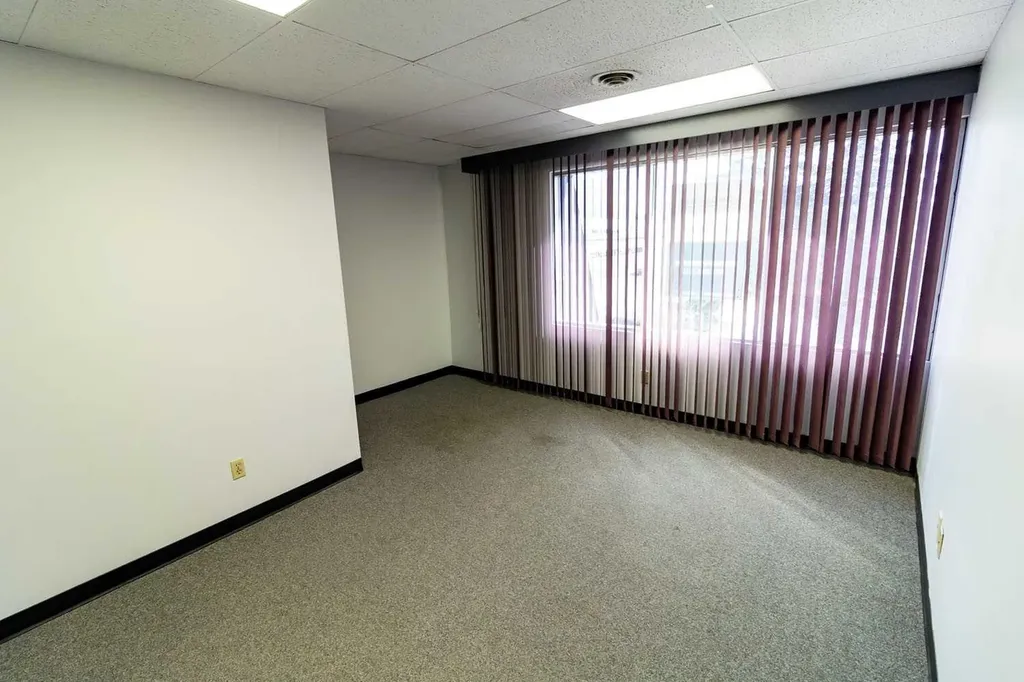2182 39 Avenue NE Calgary AB T2E 6P7