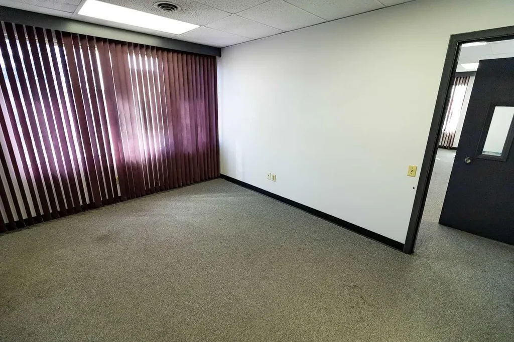 2182 39 Avenue NE Calgary AB T2E 6P7