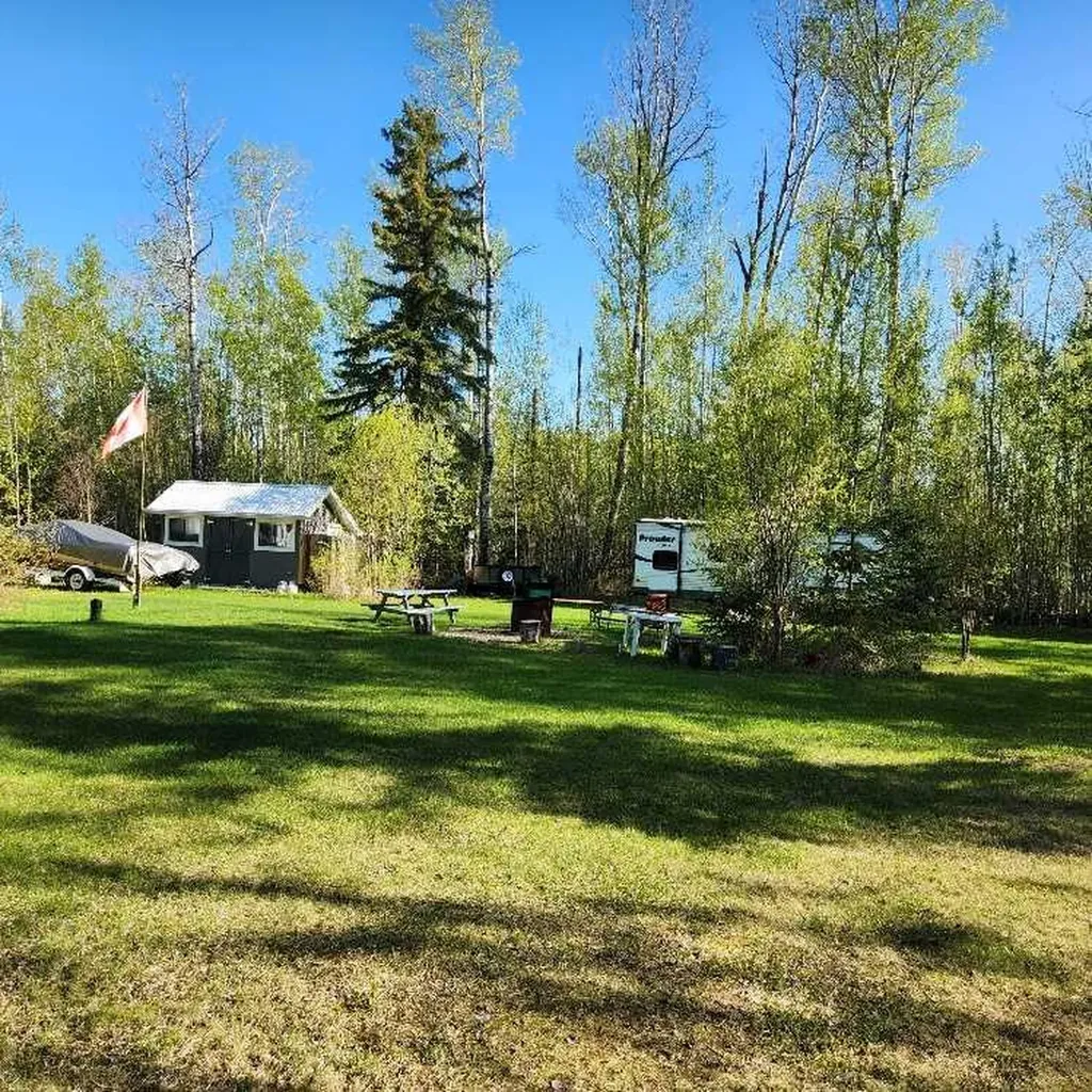 3 2nd Street Key Cove Drive S Joussard AB T0G 1J0