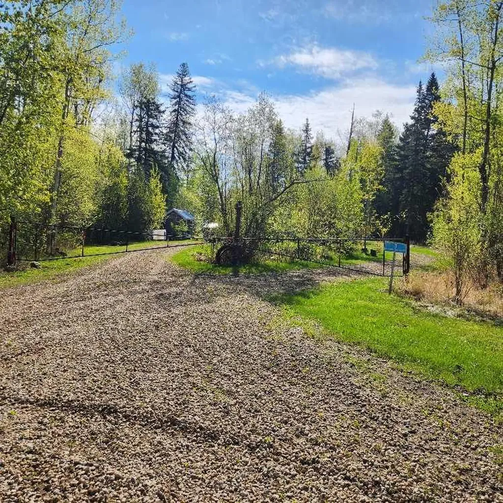 3 2nd Street Key Cove Drive S Joussard AB T0G 1J0