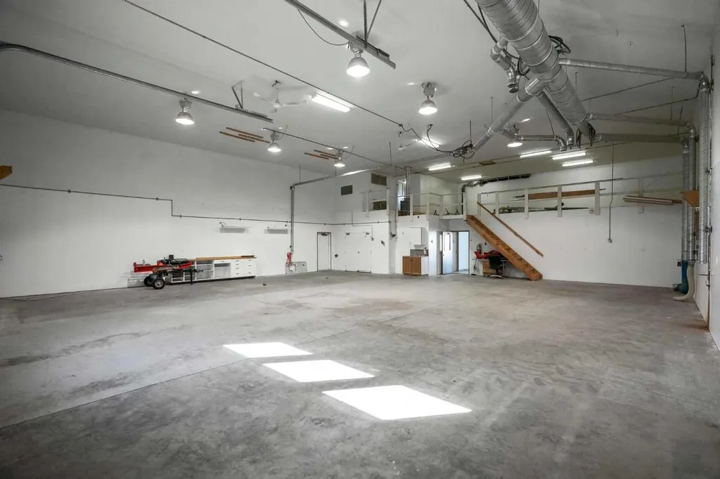 4205 51 A Street Killam AB T0B2L0