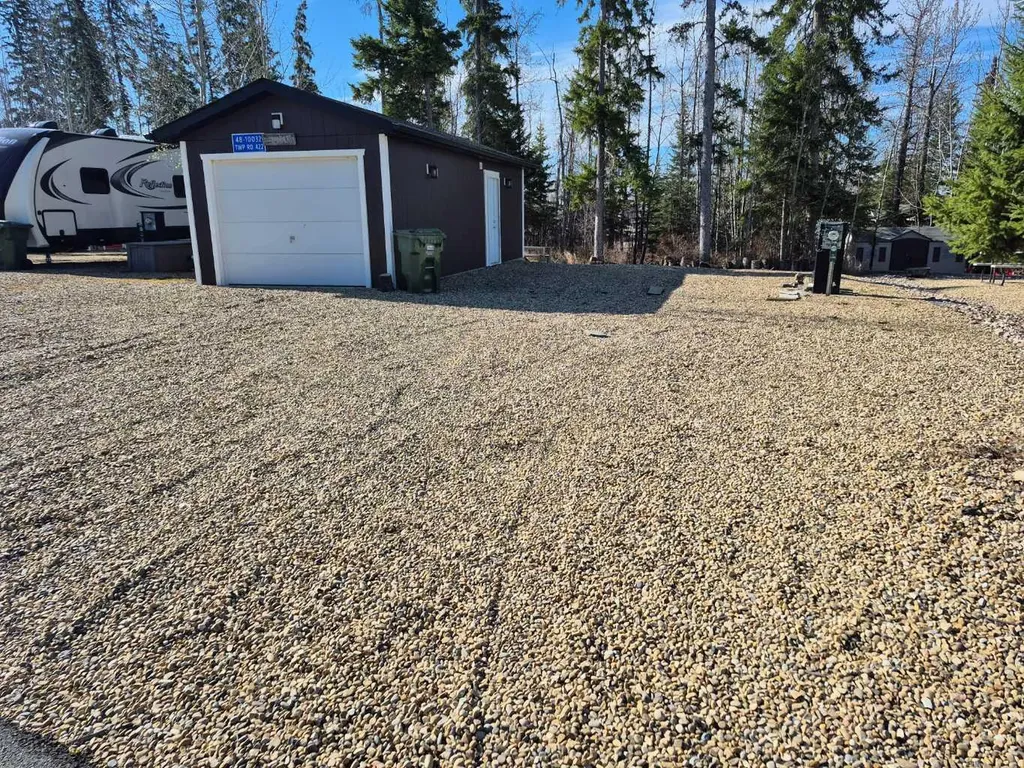 10032 Township Road 422 Rural Ponoka County AB T4J 1V9