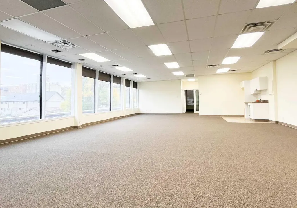 1111 Kingsway Avenue SE Medicine Hat AB T1A 2Y1