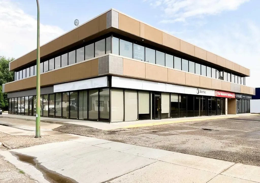 1111 Kingsway Avenue SE Medicine Hat AB T1A 2Y1