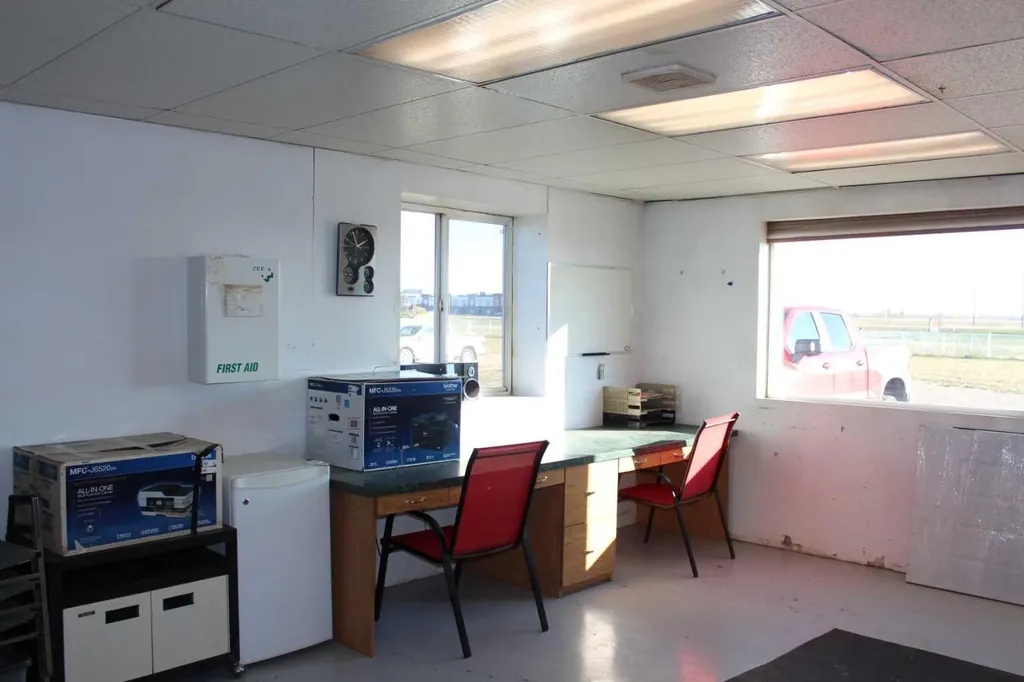 902 Main Street Manning AB T0H 2M0