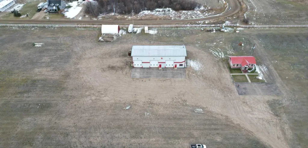 902 Main Street Manning AB T0H 2M0