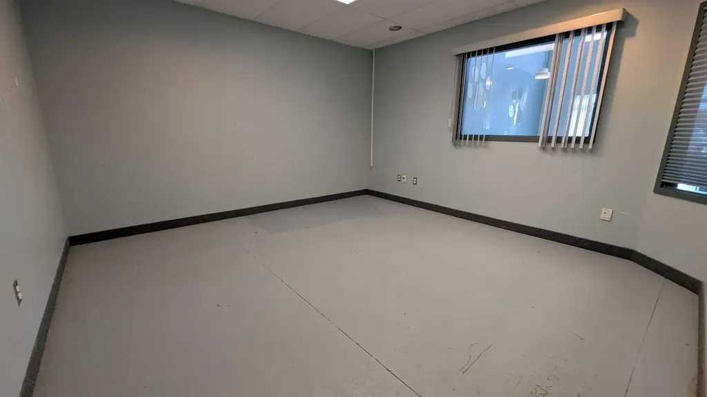 5712 48 Avenue Camrose AB T4V 0T6