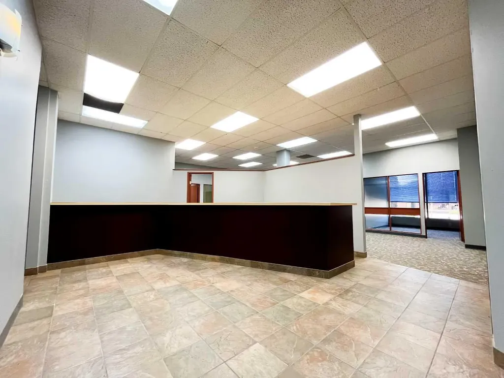 132 4 Avenue SE Medicine Hat AB T1A 8B5