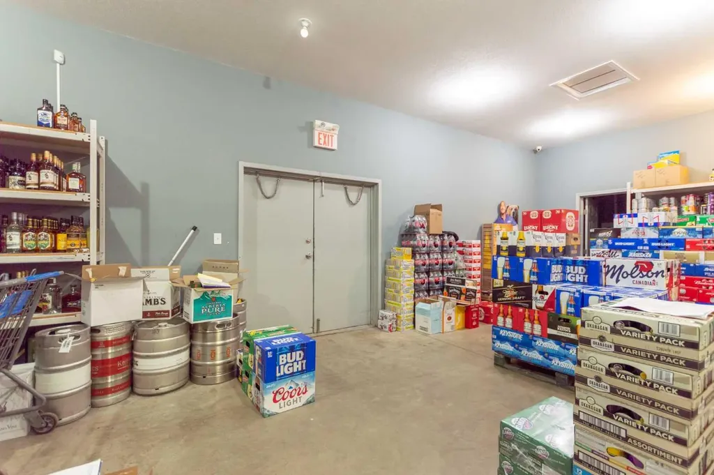 5922 50 Avenue Stettler AB T0C 2L2