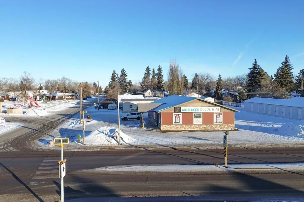 5922 50 Avenue Stettler AB T0C 2L2