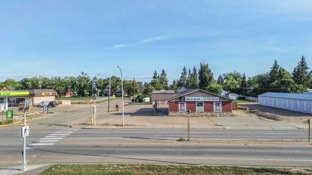 5922 50 Avenue Stettler AB T0C 2L2