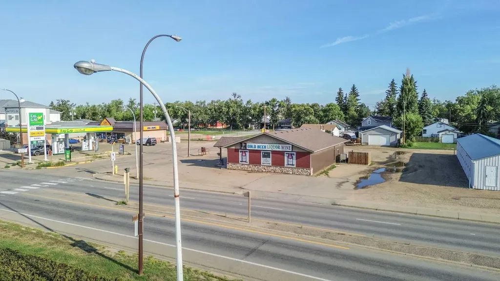 5922 50 Avenue Stettler AB T0C 2L2