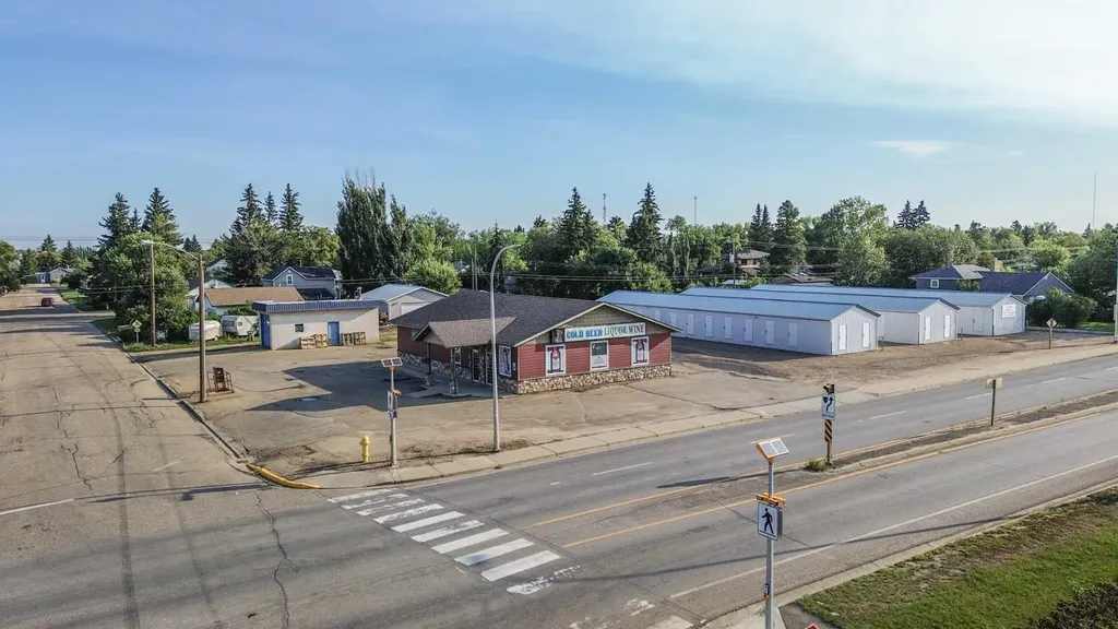 5922 50 Avenue Stettler AB T0C 2L2