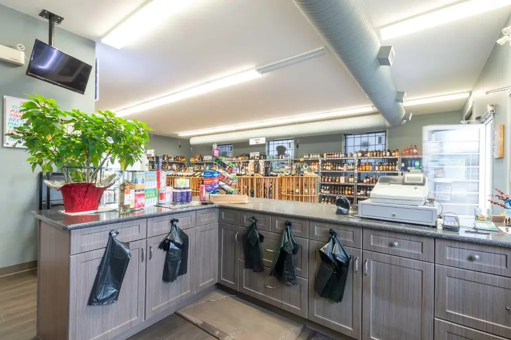 5922 50 Avenue Stettler AB T0C 2L2