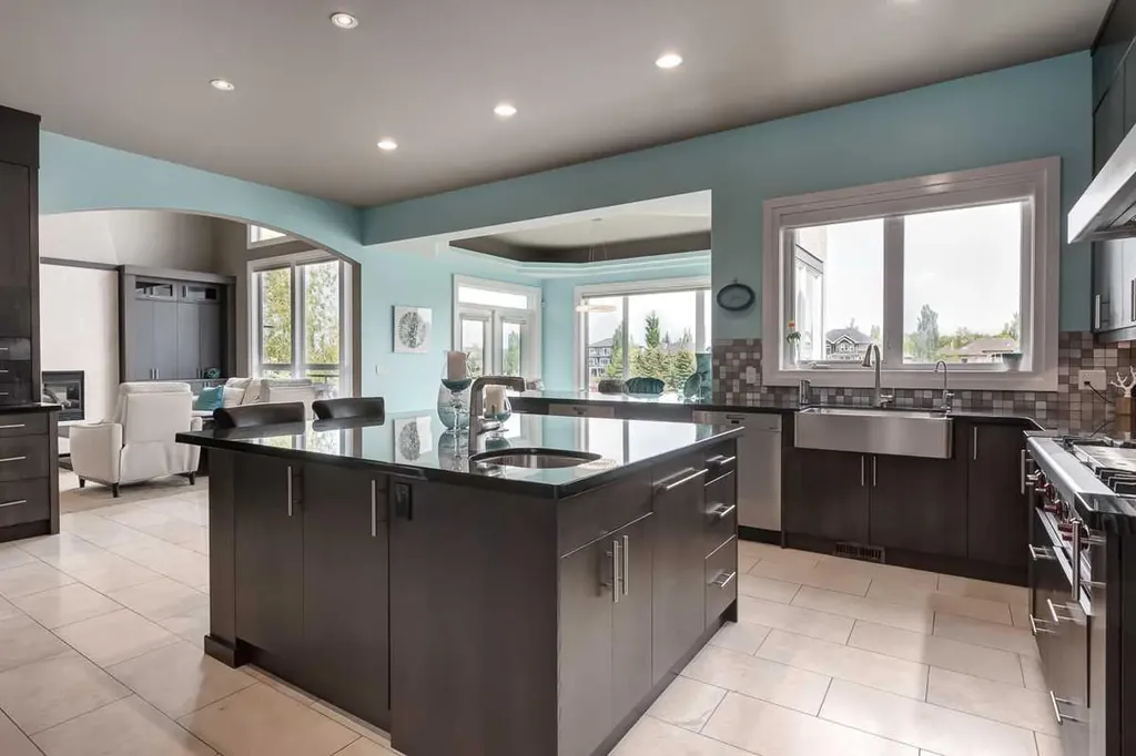 68 Heritage Lake Shores Heritage Pointe AB T0L0X0
