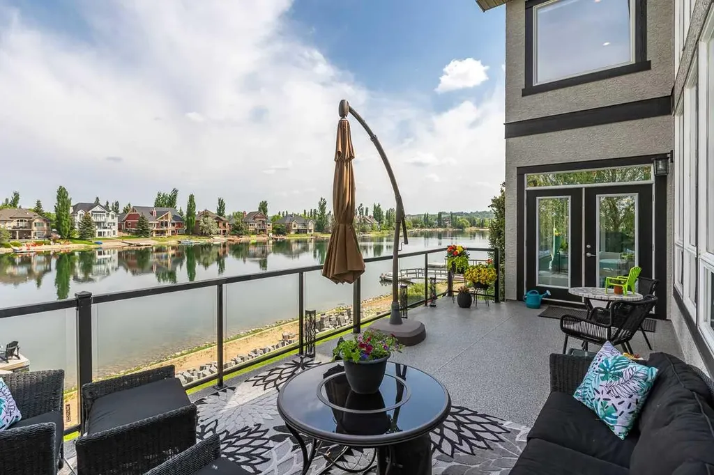 68 Heritage Lake Shores Heritage Pointe AB T0L0X0