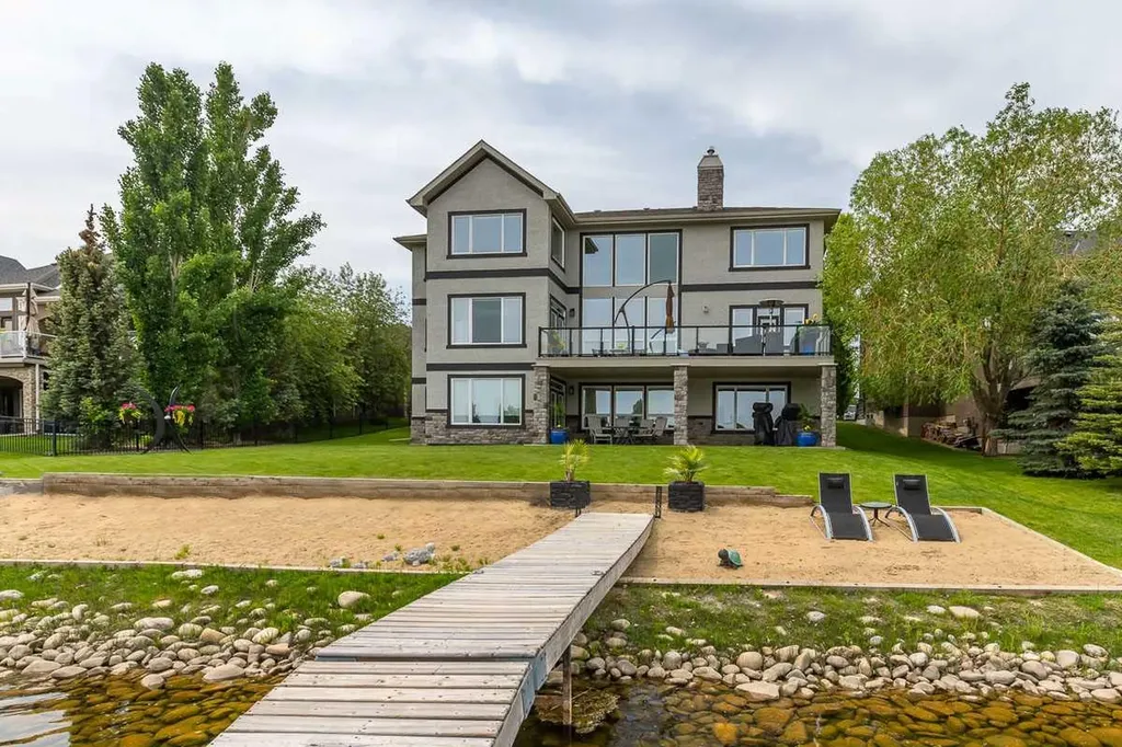 68 Heritage Lake Shores Heritage Pointe AB T0L0X0