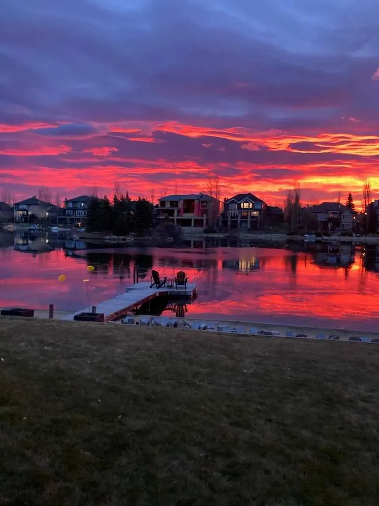 68 Heritage Lake Shores Heritage Pointe AB T0L0X0