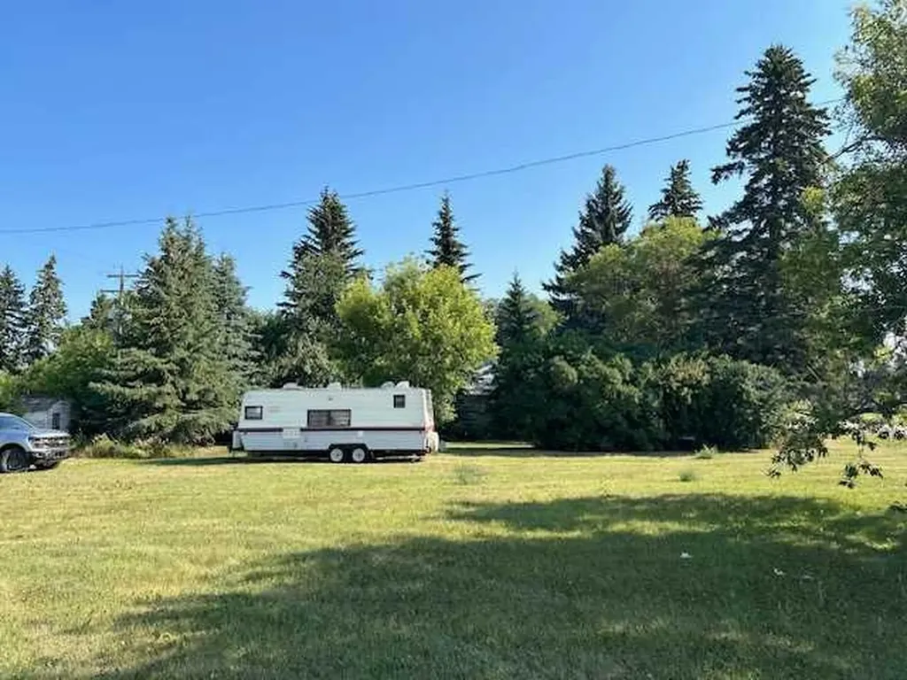 4604 49th Street Bashaw AB T0B 0H0
