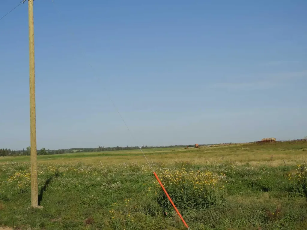 4 Country Acres Rural Ponoka County AB T0C 2J0