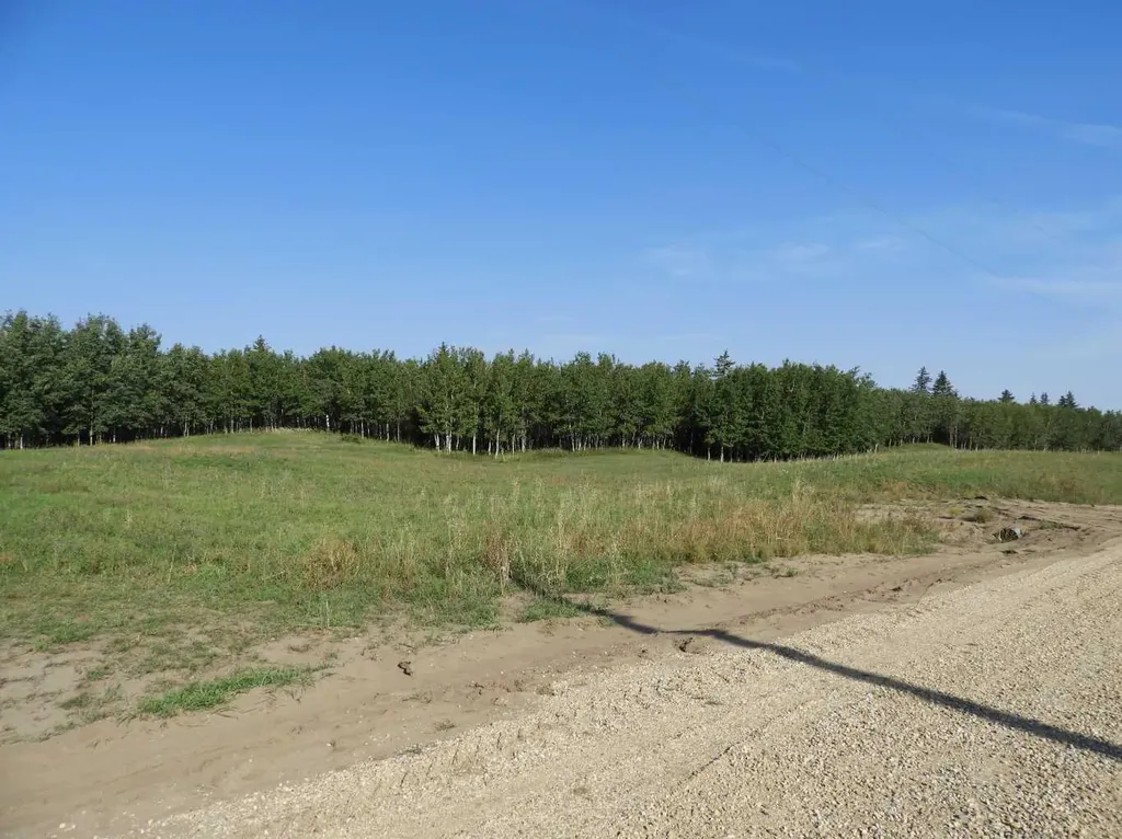 4 Country Acres Rural Ponoka County AB T0C 2J0