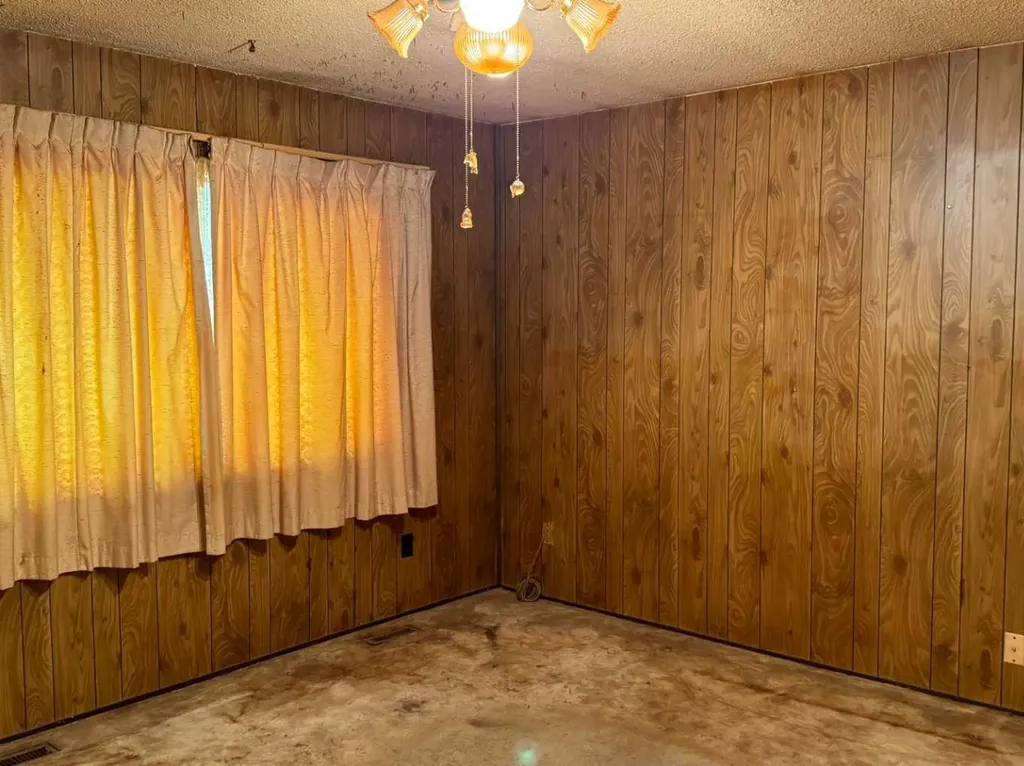 1237 6 Avenue Wainwright AB T9W 1G2