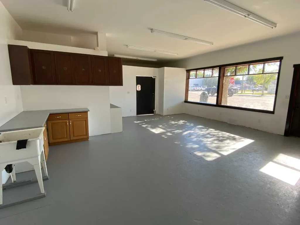 165 Centre Street Tilley AB T0J 3K0